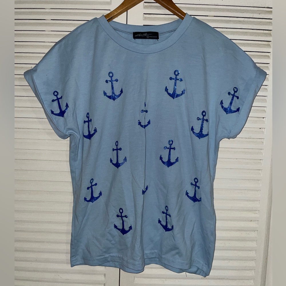 On Twelfth Shirt Size Small Women’s Blue